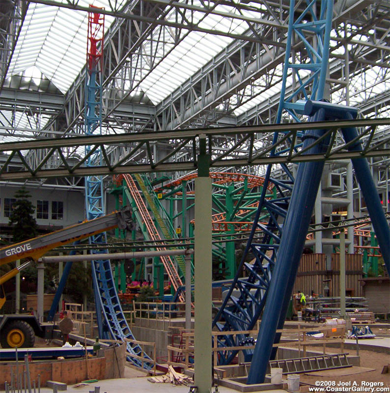 Construction of an Intamin Half Pipe roller coaster near Minneapolis/St. Paul