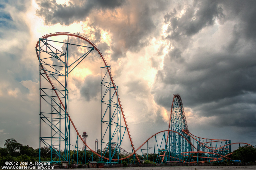 Pictures of thunderstorms and roller coasters