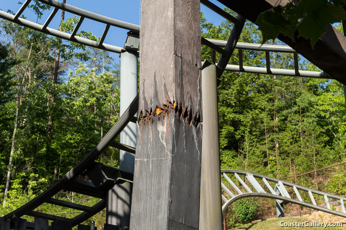 How a modern Mine Train coaster scares and thrills riders