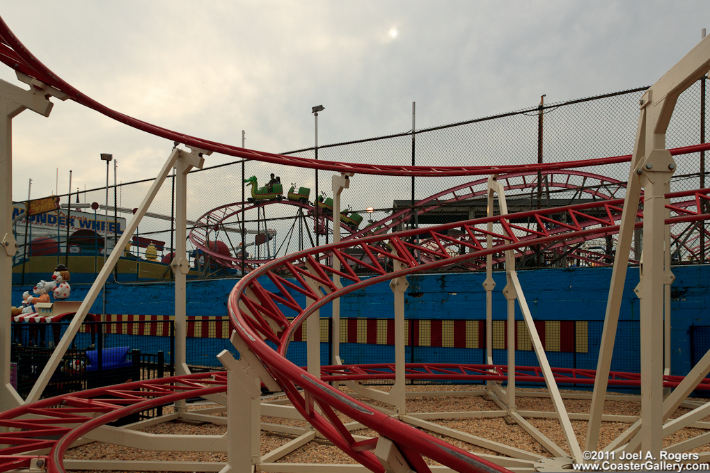 Luna Park and Dino's Wonder Wheel Amusement Park