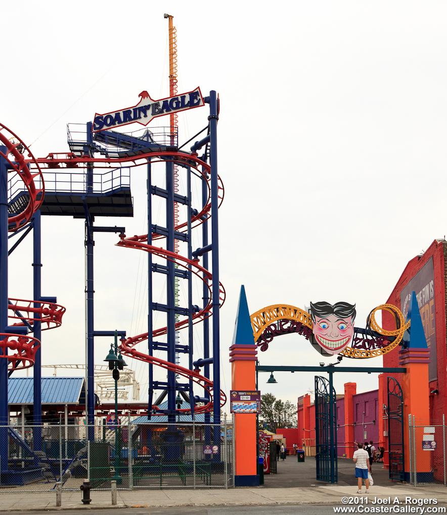 Soarin' Eagle flying coaster at Luna Park's Scream Zone