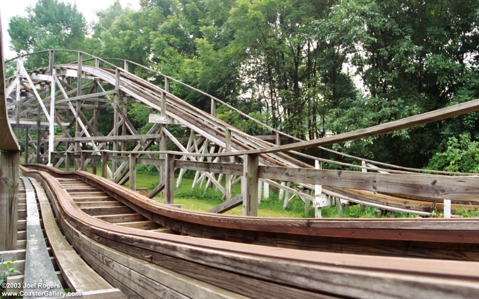 Cyclone roller coaster
