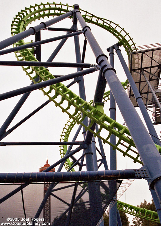 Magic Mountain's Sky Tower