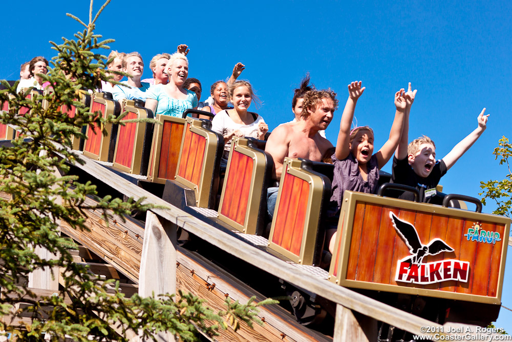 Roller coaster train built by Gerstlauer Amusement Rides GmbH - Roller coaster tog bygget af Gerstlauer forlystelser GmbH