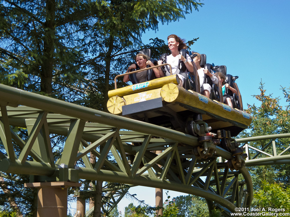 Lynet roller coaster