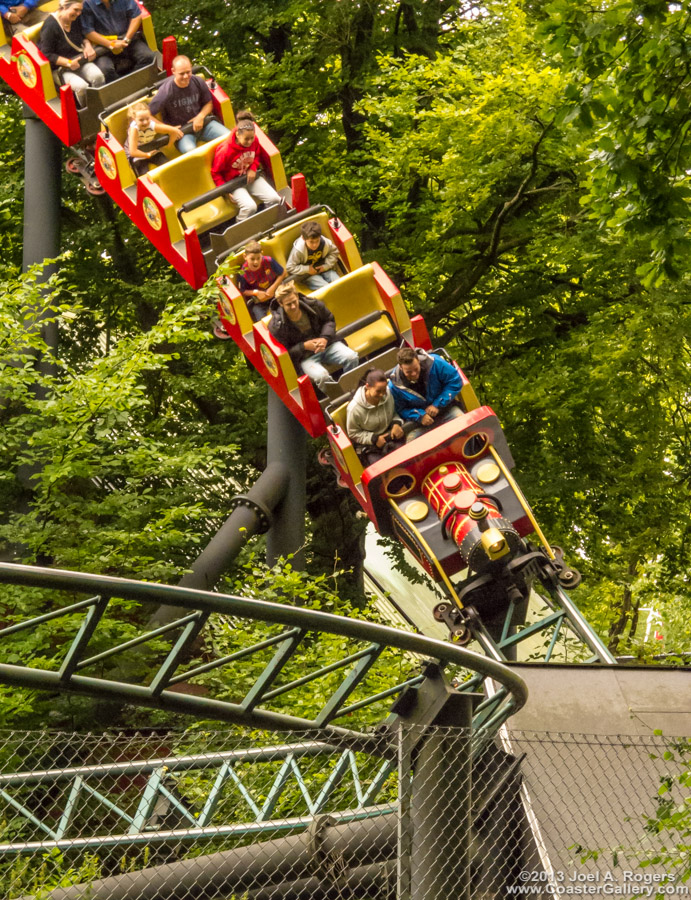 Mine Train Ulven going into a tunnel