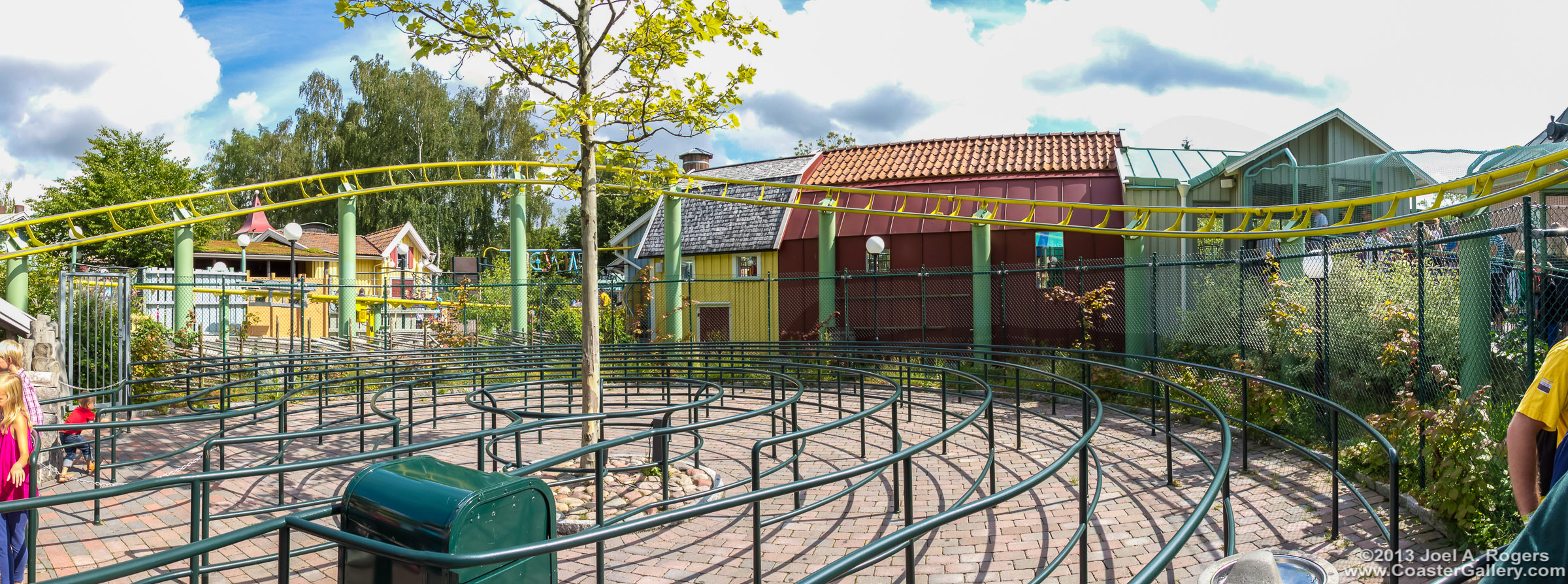 Panoramic pictures of Rabalder roller coaster at Liseberg amusement park - Panoramabilder av Rabalder berg-och dalbana på Liseberg