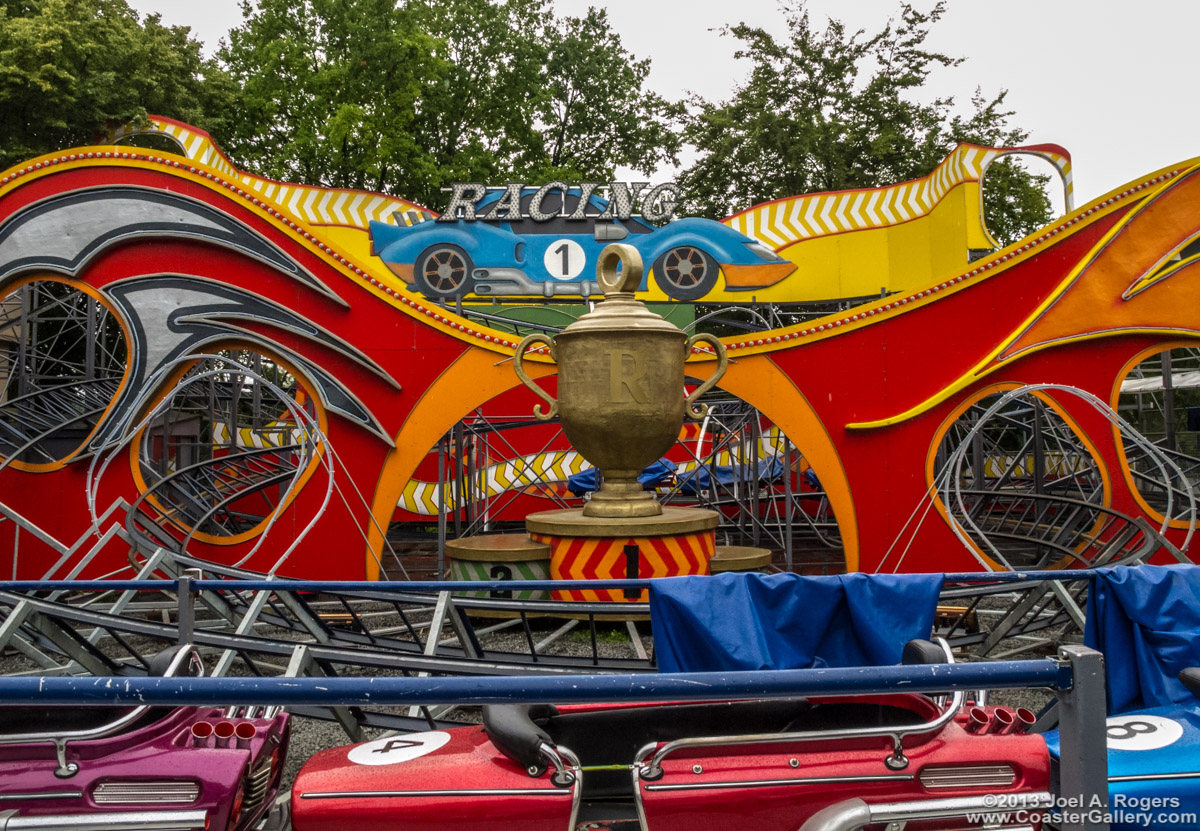 Decorations and lights on the Flitzer roller coaster