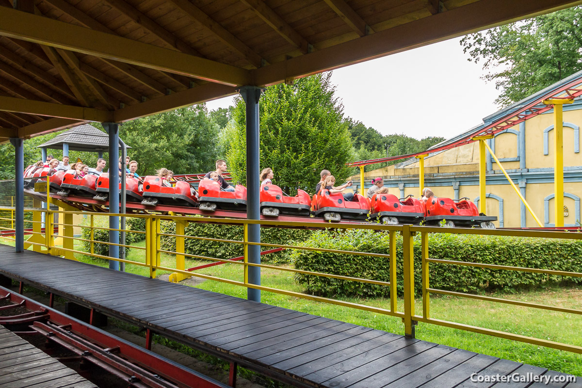 Tivoli roller coaster built by Zierer - Tivoli Achterbahn von Zierer gebaut