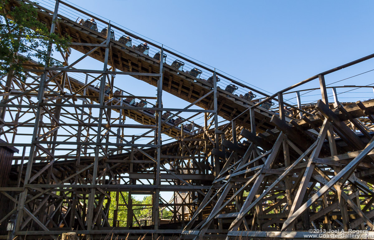 Racing roller coaster - Joris en de Draak