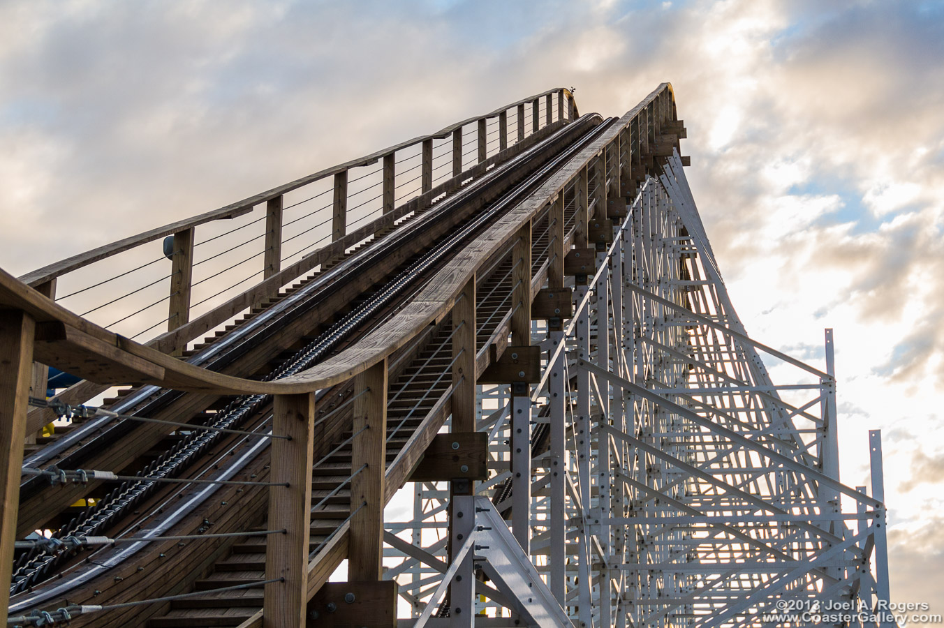 Wood Coaster - Freedom Flyer at Fun Spot America