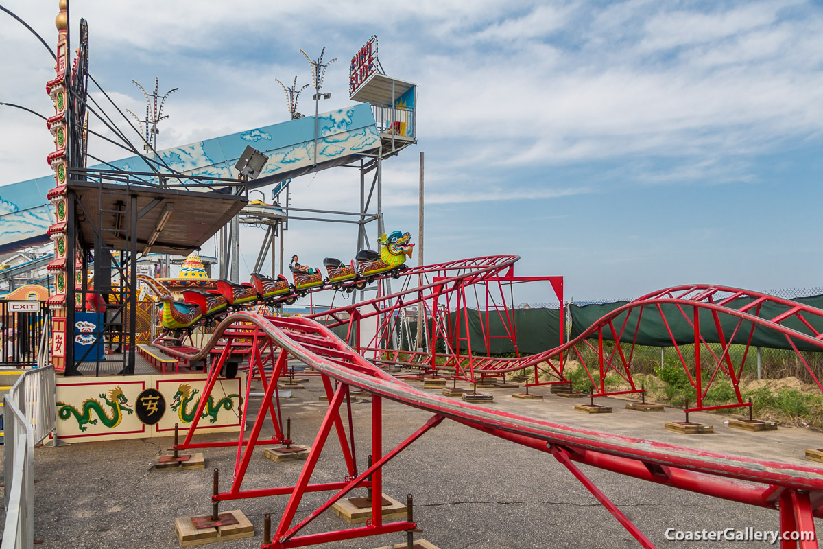 Galaxi roller coaster