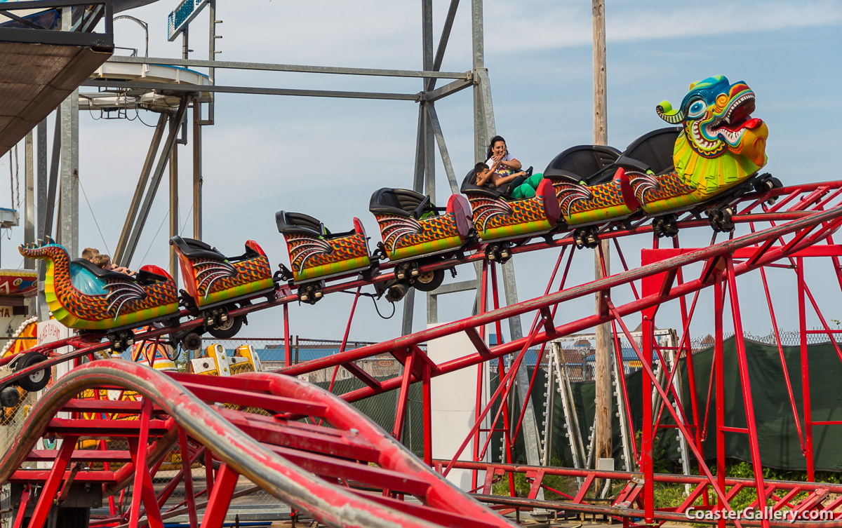 Galaxi roller coaster