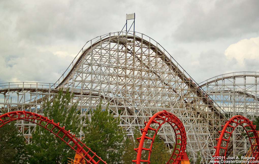 cyclone roller coaster toy