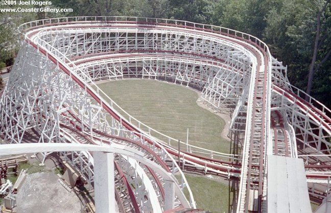Raging Wolf Bobs roller coaster in Ohio
