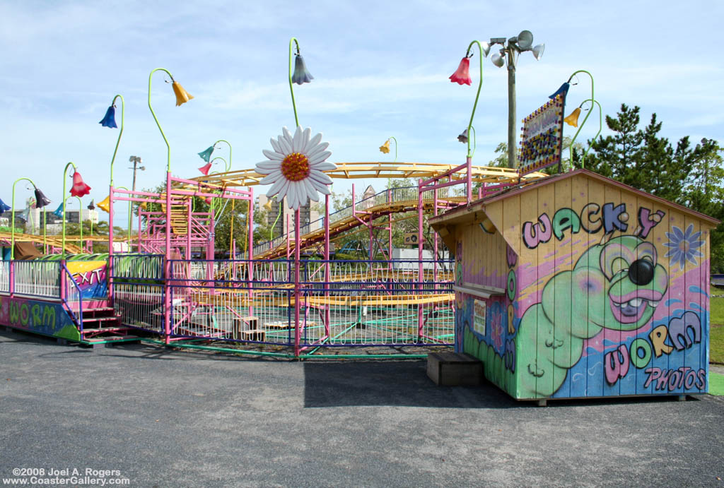 jolly roger amusement park logo
