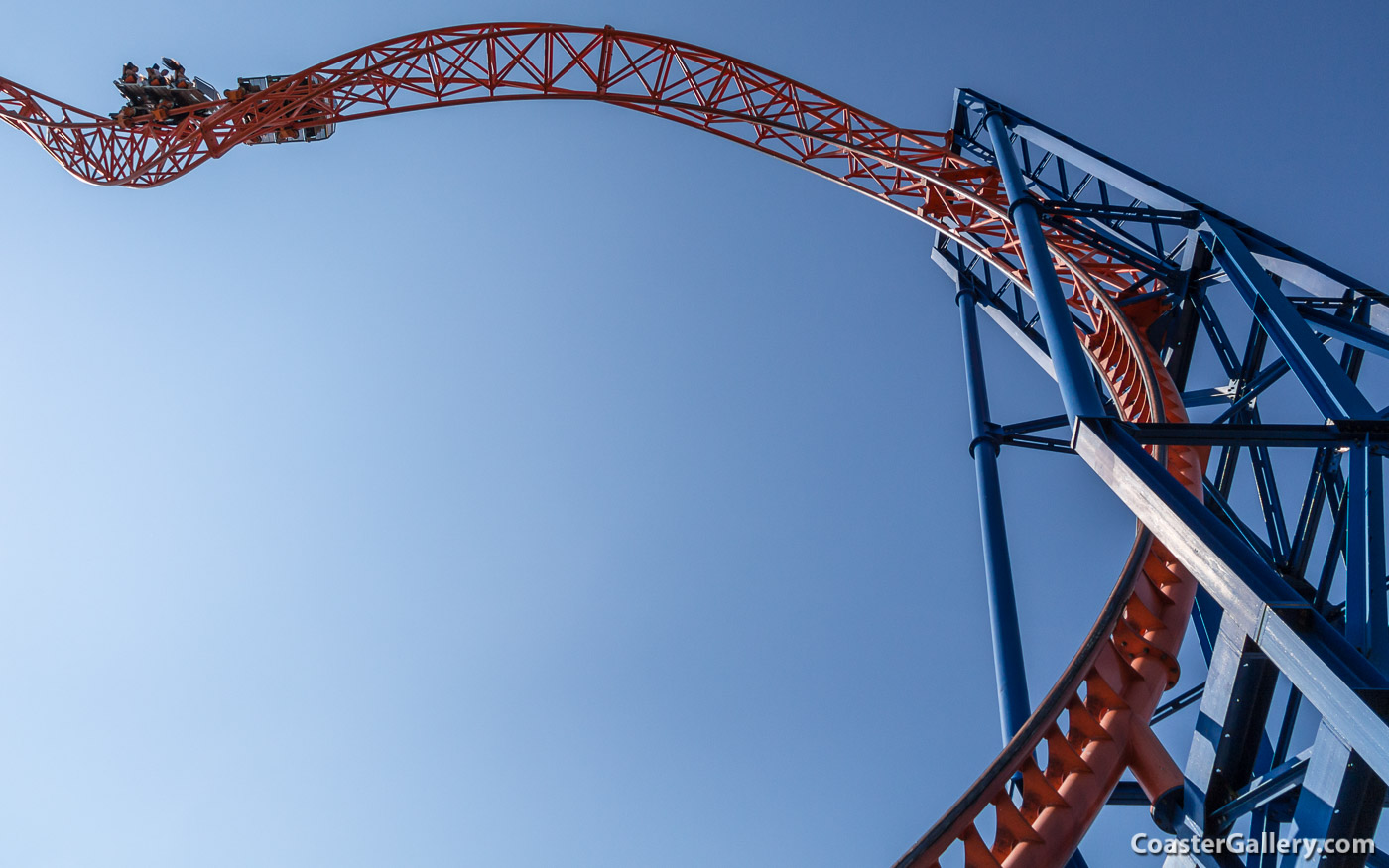 Hourly capacity of a roller coaster