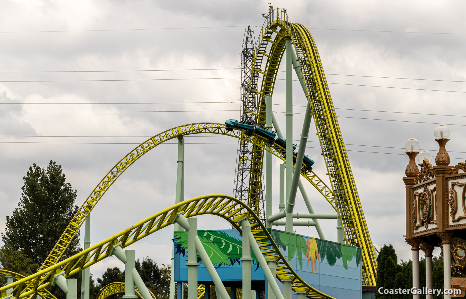 Kawasemi roller coaster at the Tobu Zoo in Japan