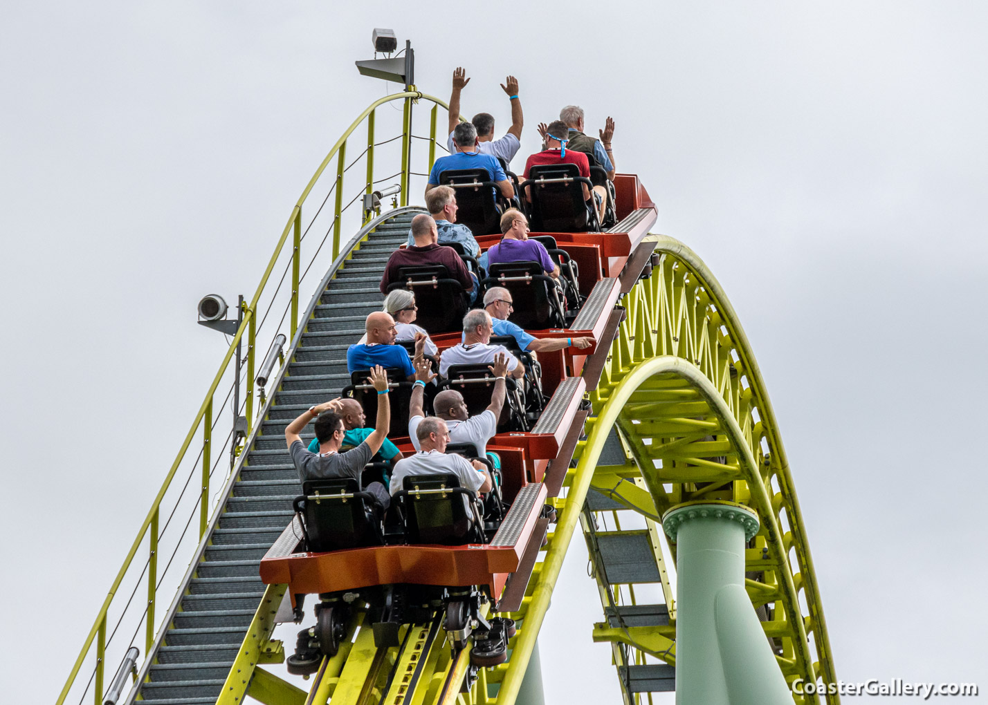 Cable lift on the Kawasemi roller coaster at the Tobu Zoo in Japan