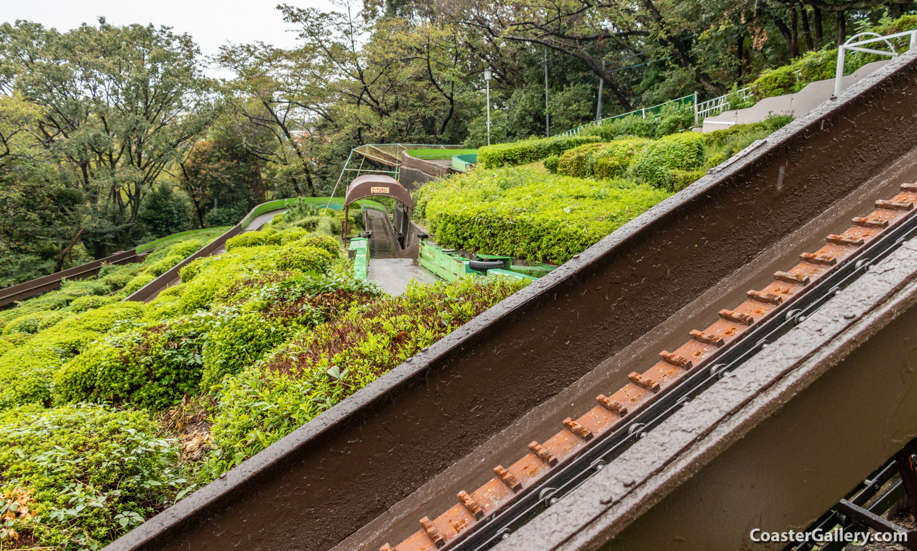 Slope Shooter roller coaster at the Higashiyama Zoo and Botanical Gardens