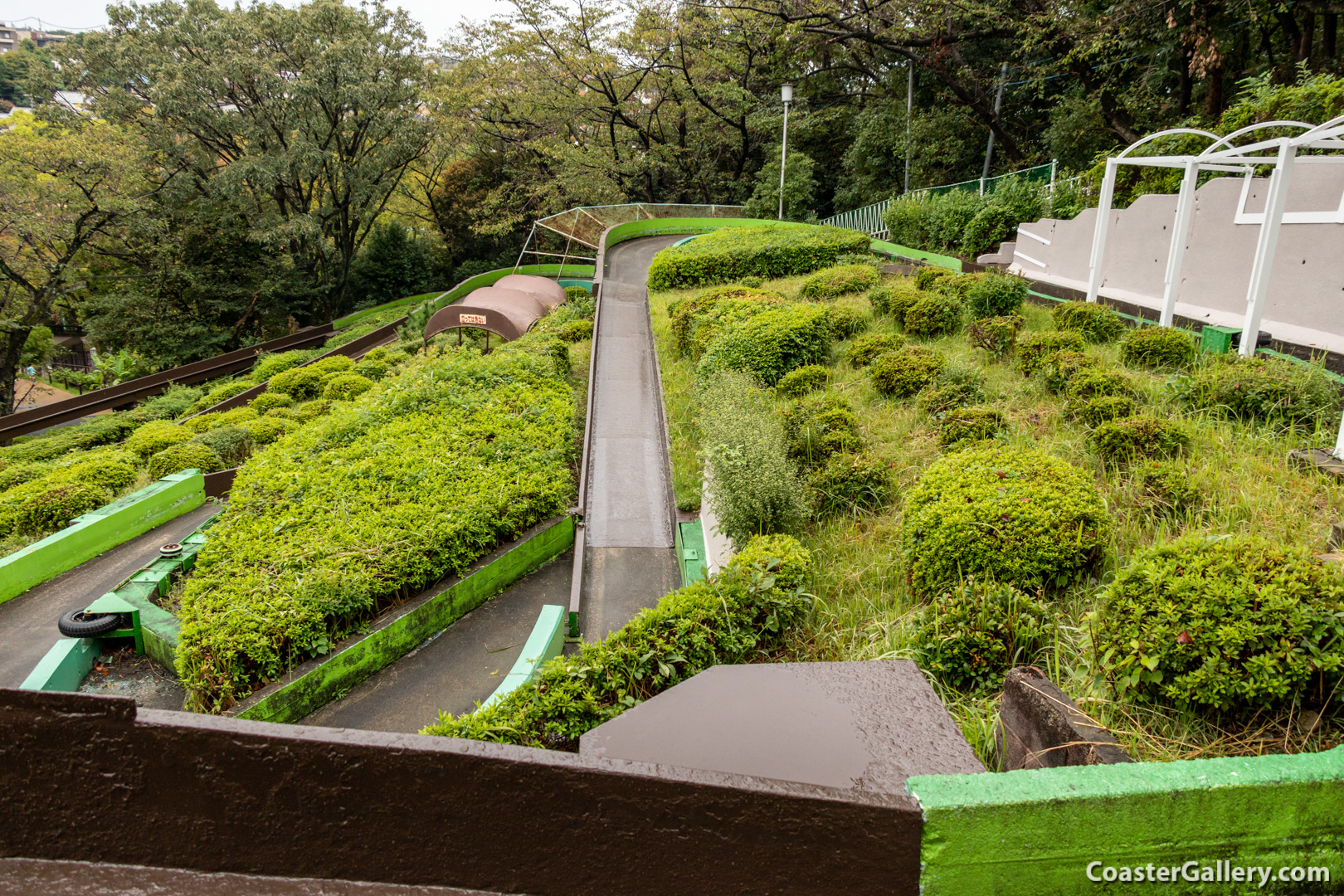 Slope Shooter roller coaster at the Higashiyama Zoo and Botanical Gardens