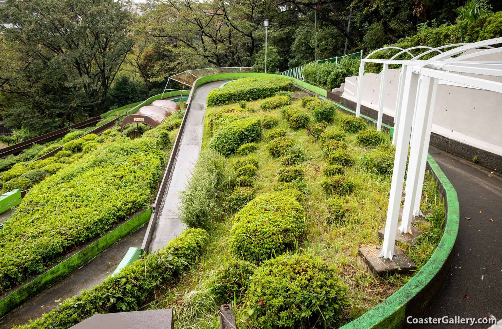 Slope Shooter roller coaster at the Higashiyama Zoo and Botanical Gardens